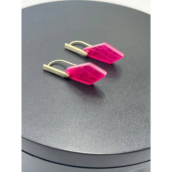 Kendra Scott Gianna Gold Plated Drop Dangle Earrings in Bright Pink Fuschia - Picture 5 of 11